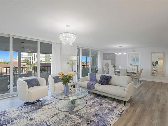 3rd image of 4651 Gulf Shore Blvd N APT 306