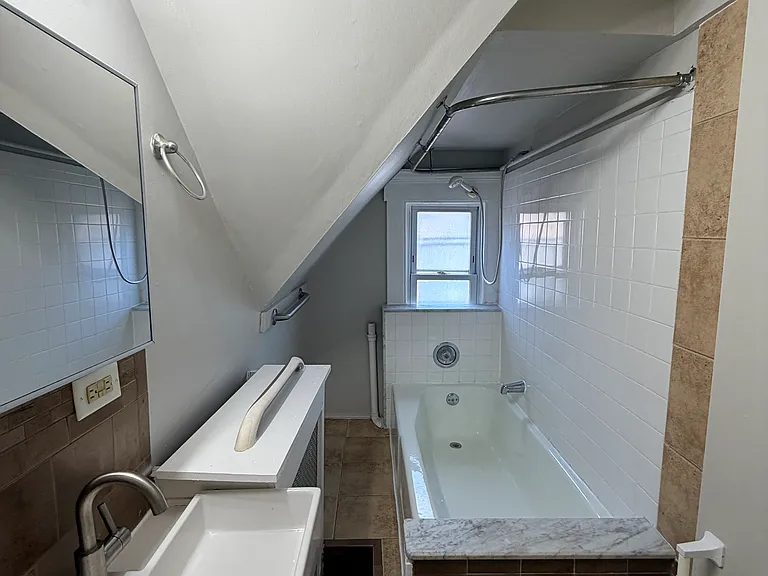 64 Stanley St #3 — Photo 13