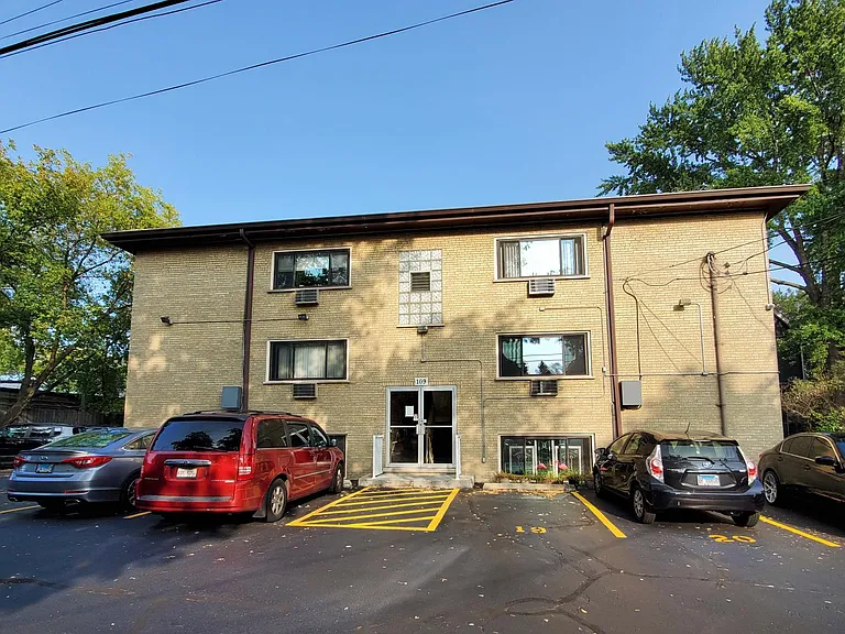 109 S Elmwood Ave #23 — Photo 11