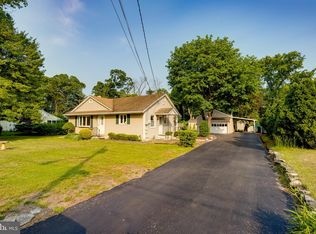 411 Bischoff Ave, Hainesport, NJ 08036