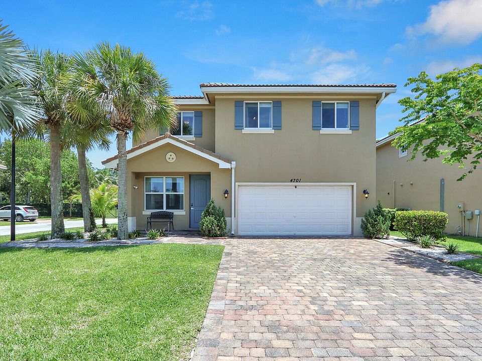 1st image of 4701 Foxtail Palm Court