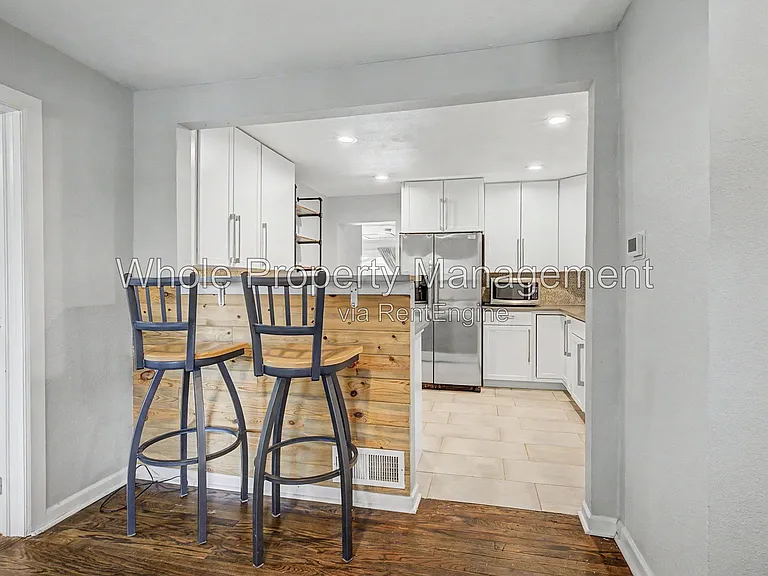 2991 Hudson St — Photo 6