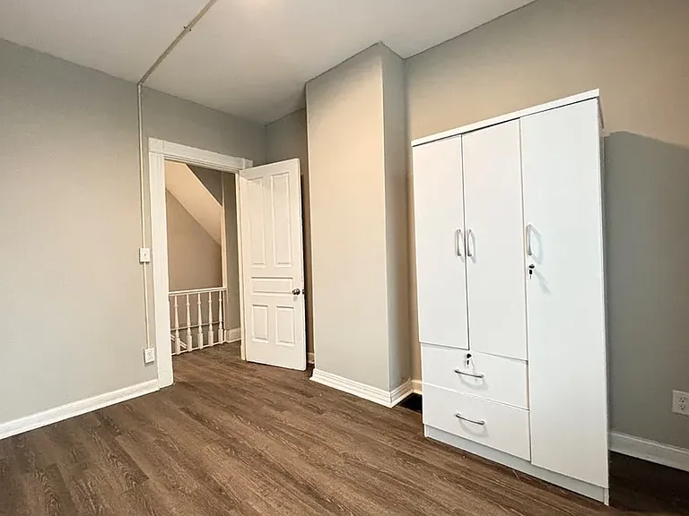3131 Harvard Ave — Photo 17