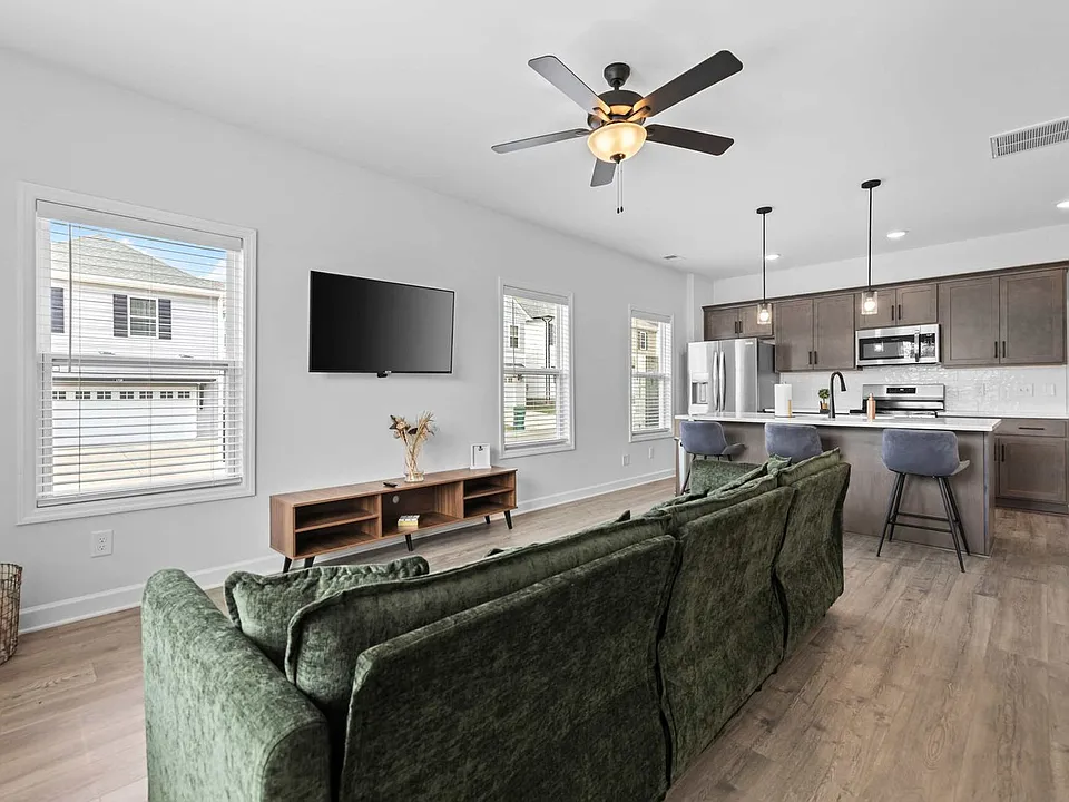 1741 Fenway Loop #ID1609776P