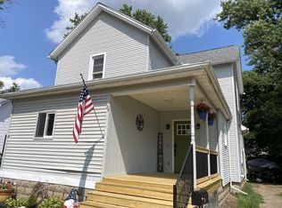 69 Rippon Ave, Hillsdale, MI 49242