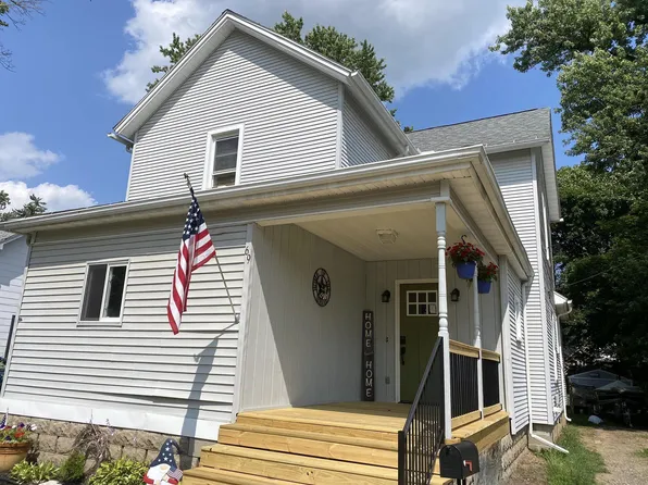 69 Rippon Ave, Hillsdale, MI 49242
