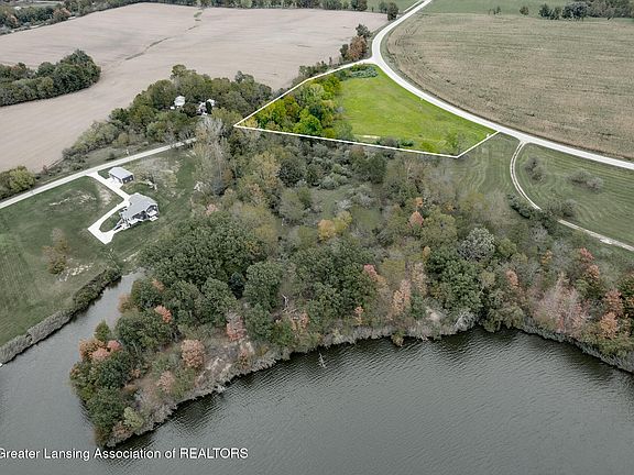 3rd image of 5 S Skyline Dr