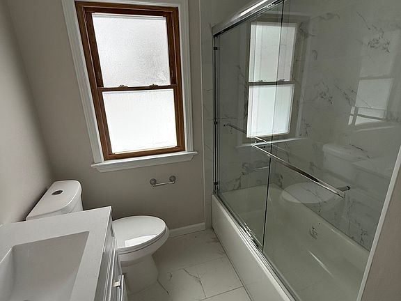 5th image of 1668 Harwich Rd