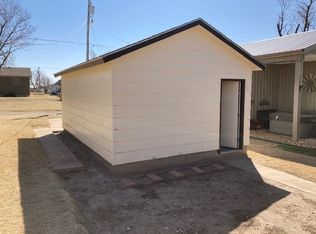 407 Washington St, Ellis, KS 67637