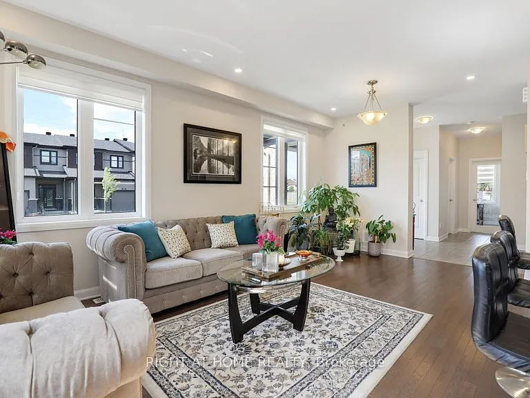 900 Serrano St — Photo 11