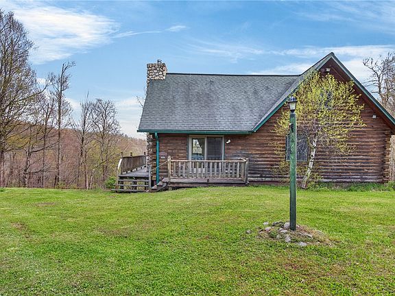 3rd image of 469 Mountain View Dr
