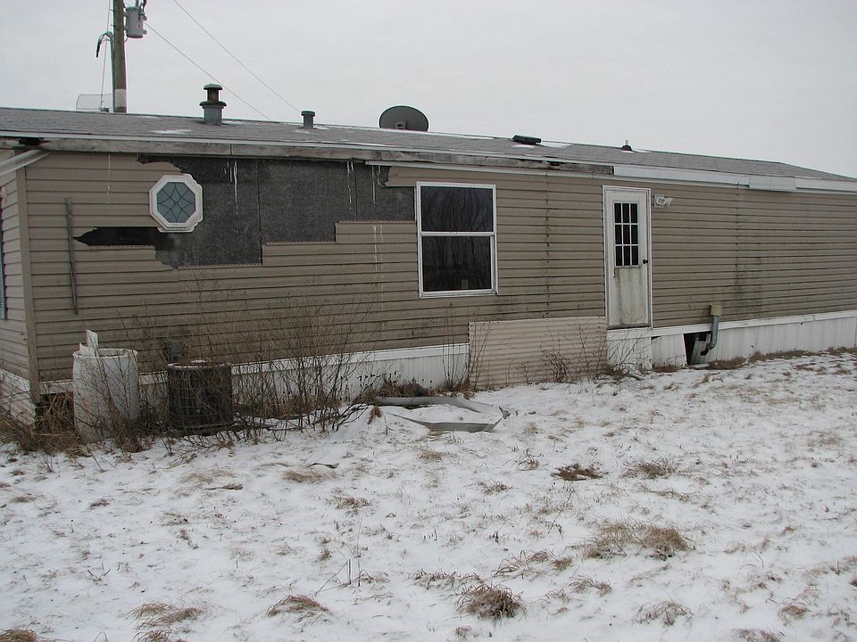 2nd image of 1929 305th St