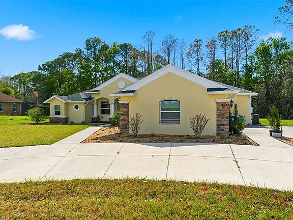 2nd image of 4453 Lake In The Woods Dr