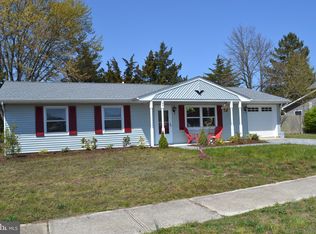 22 Fresno St, Barnegat, NJ 08005