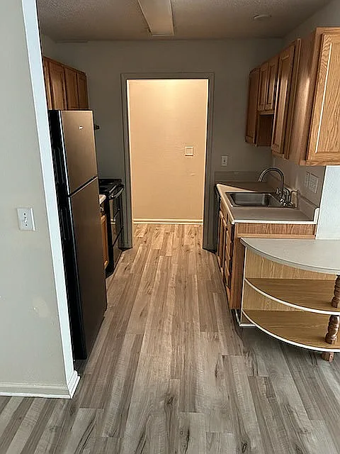 Hickory Knoll — Photo 3