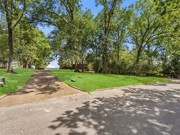 22365 La Jolla Ct, Huntsville, TX 77320