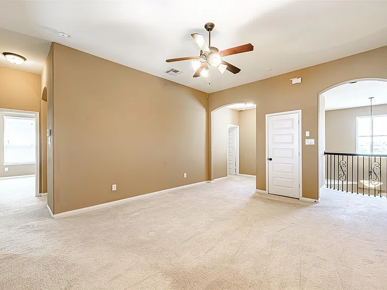4607 Rockton Hills Ln — Photo 37