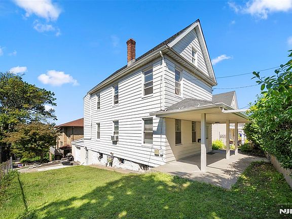 3rd image of 539 Bergen Blvd