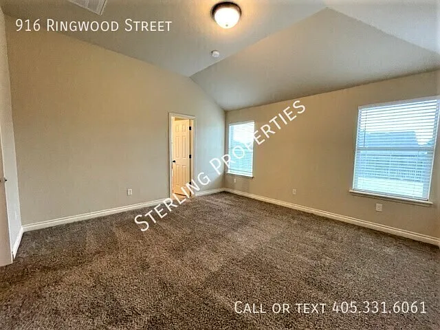 916 Ringwood St — Photo 13