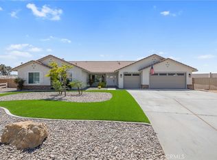 20449 Brazos Dr, Apple Valley, CA 92308