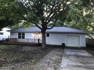 504 Stout St, Saint Joseph, IL