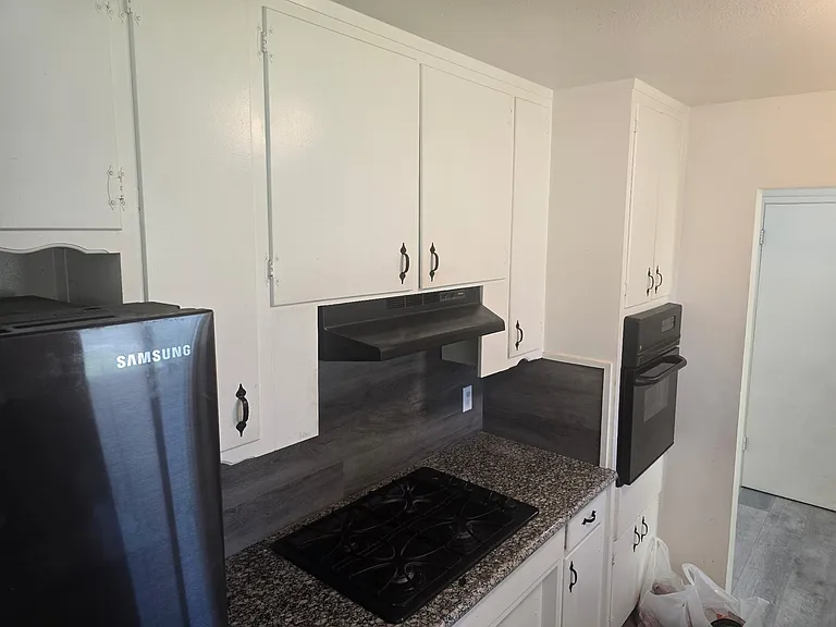 1005 W Cambridge Ave — Photo 2