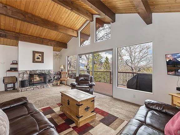 3rd image of 701 Villa Grove Ave