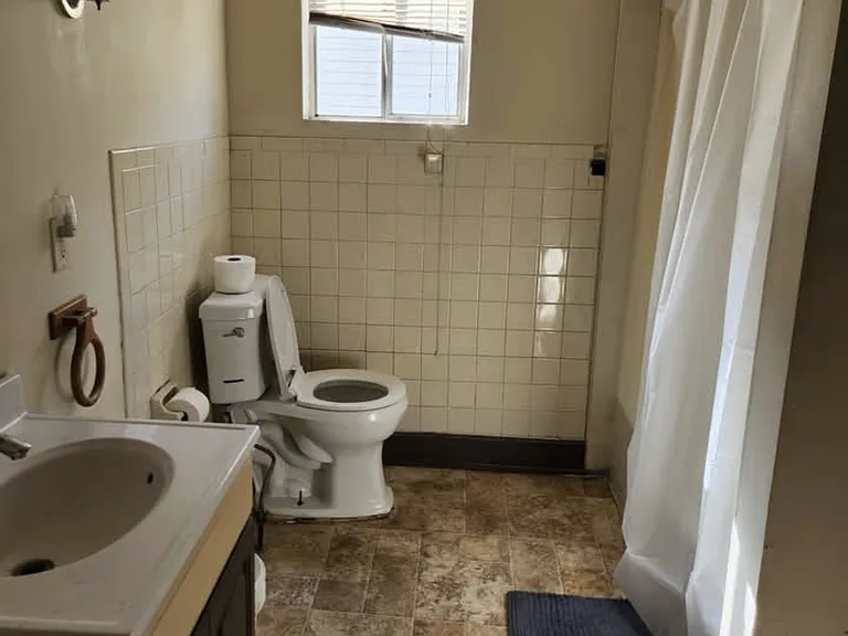 95 1/2 Connellsville St #2 — Photo 5