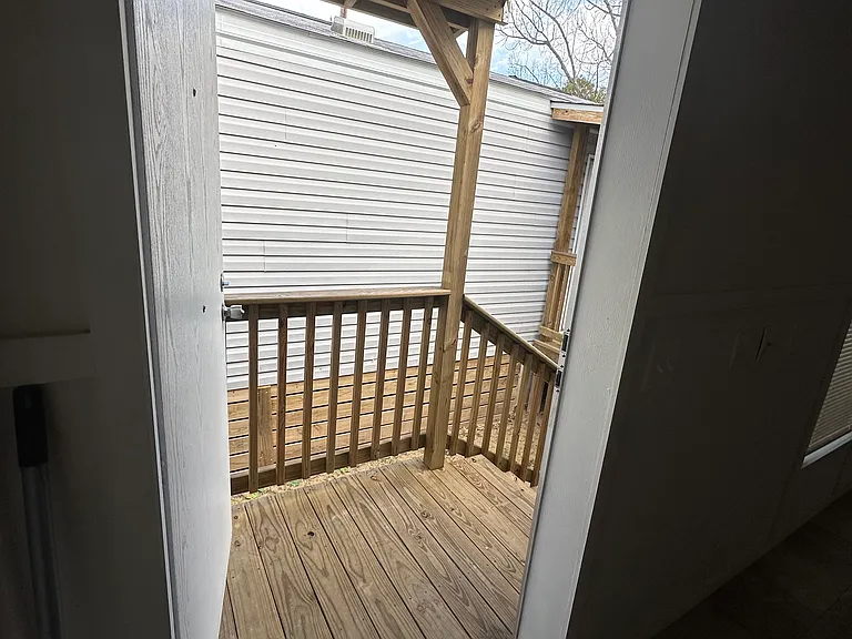 804 Avenue E #3 — Photo 5