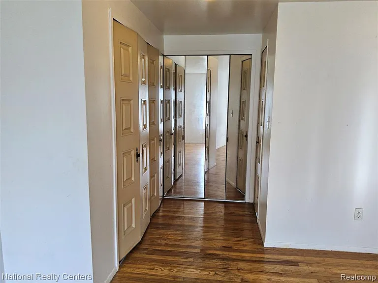 29576 City Center Dr #4 — Photo 9
