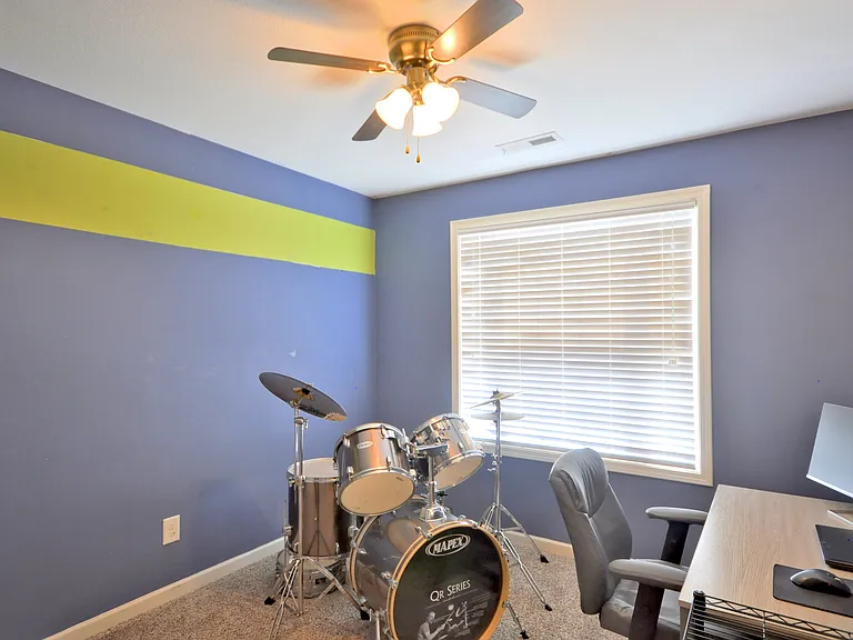 1212 Morstead Dr — Photo 33