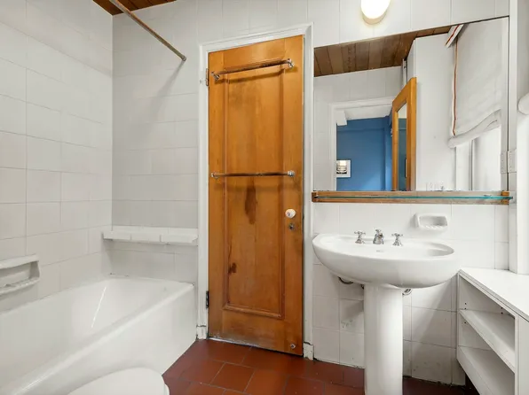 435 East 57th Street image 5 of 8