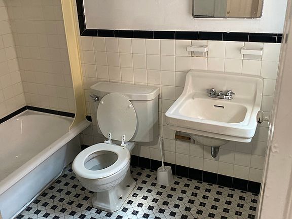 5th image of 3418 Powelton Ave #2F