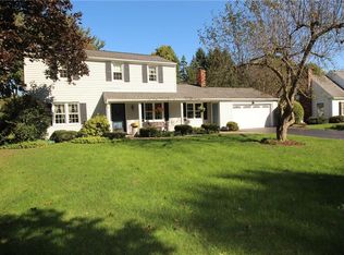 25 Duncott Rd, Fairport, NY 14450