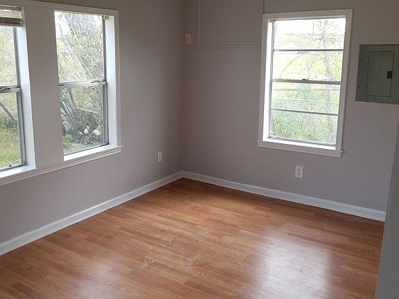 5th image of 628 1/2 Shasta St