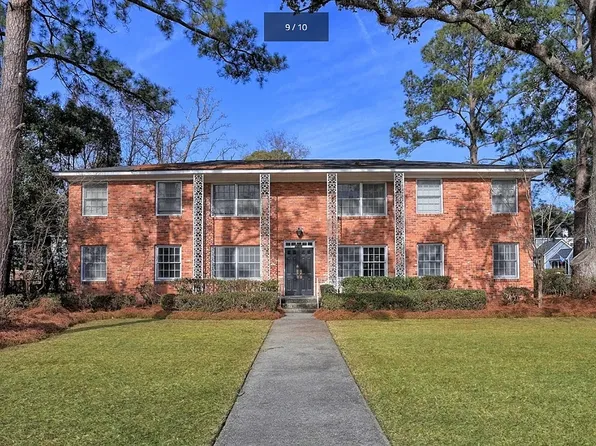 236 E 60th St APT 3, Savannah, GA 31405