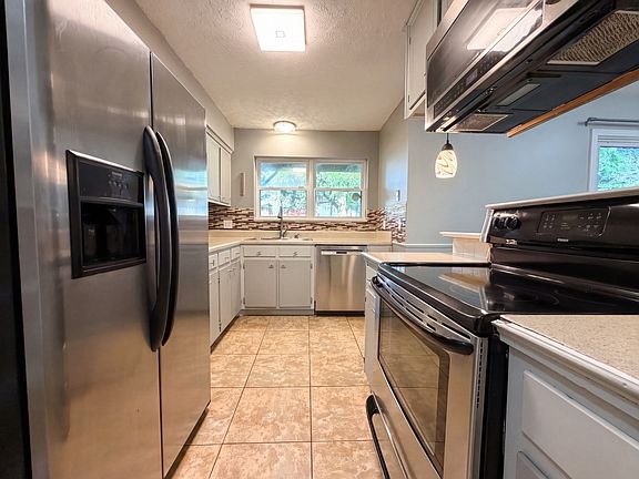 4th image of 4000 Anderson Rd APT 22