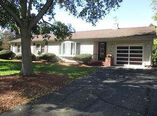 47 S New St, Haverhill, MA 01835