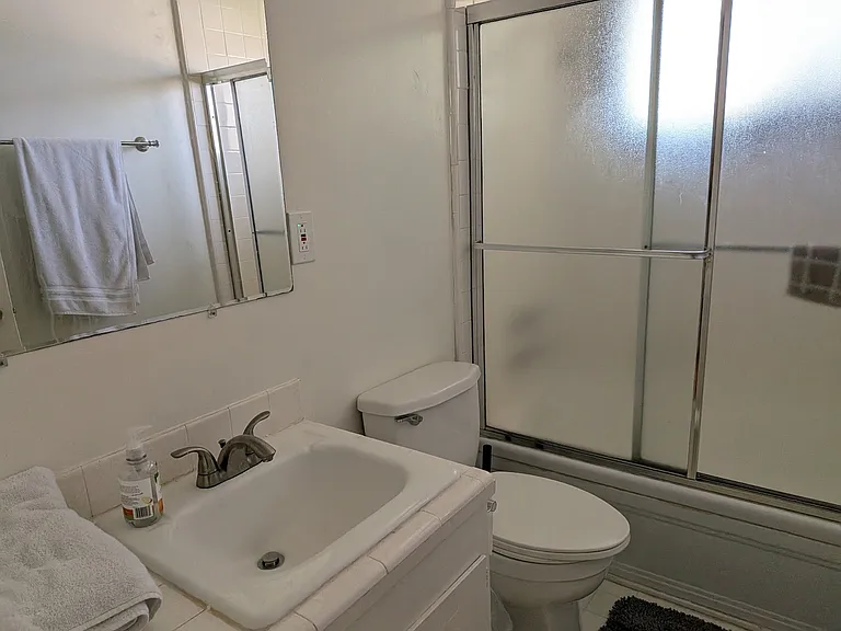 908 Middle Ave #P — Photo 6