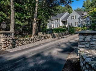138 Hitching Post Ln, Bedford, NH 03110