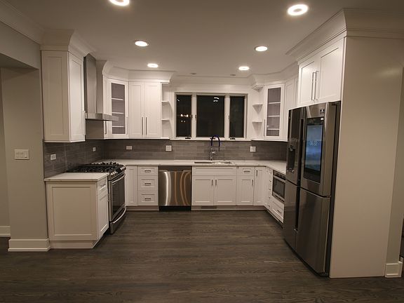 5th image of 7835 W Sunset Dr