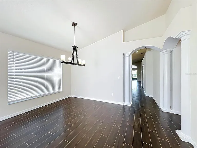 1045 Willow Branch Dr — Photo 11