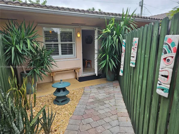 728 NE 13th Ct Unit 13, Fort Lauderdale, FL 33304