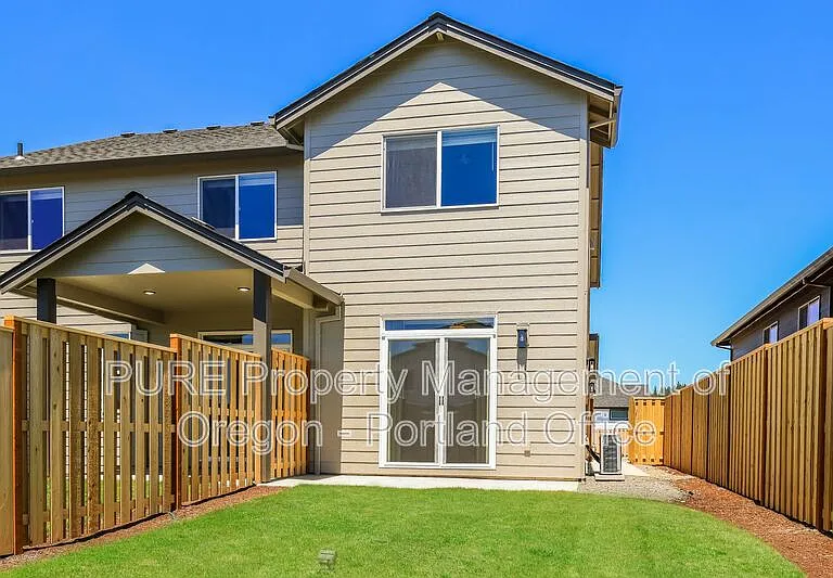512 NE Trillium Dr — Photo 19