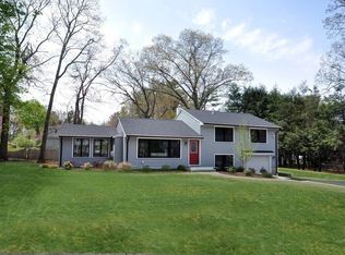 17 Seneca Rd, Acton, MA 01720
