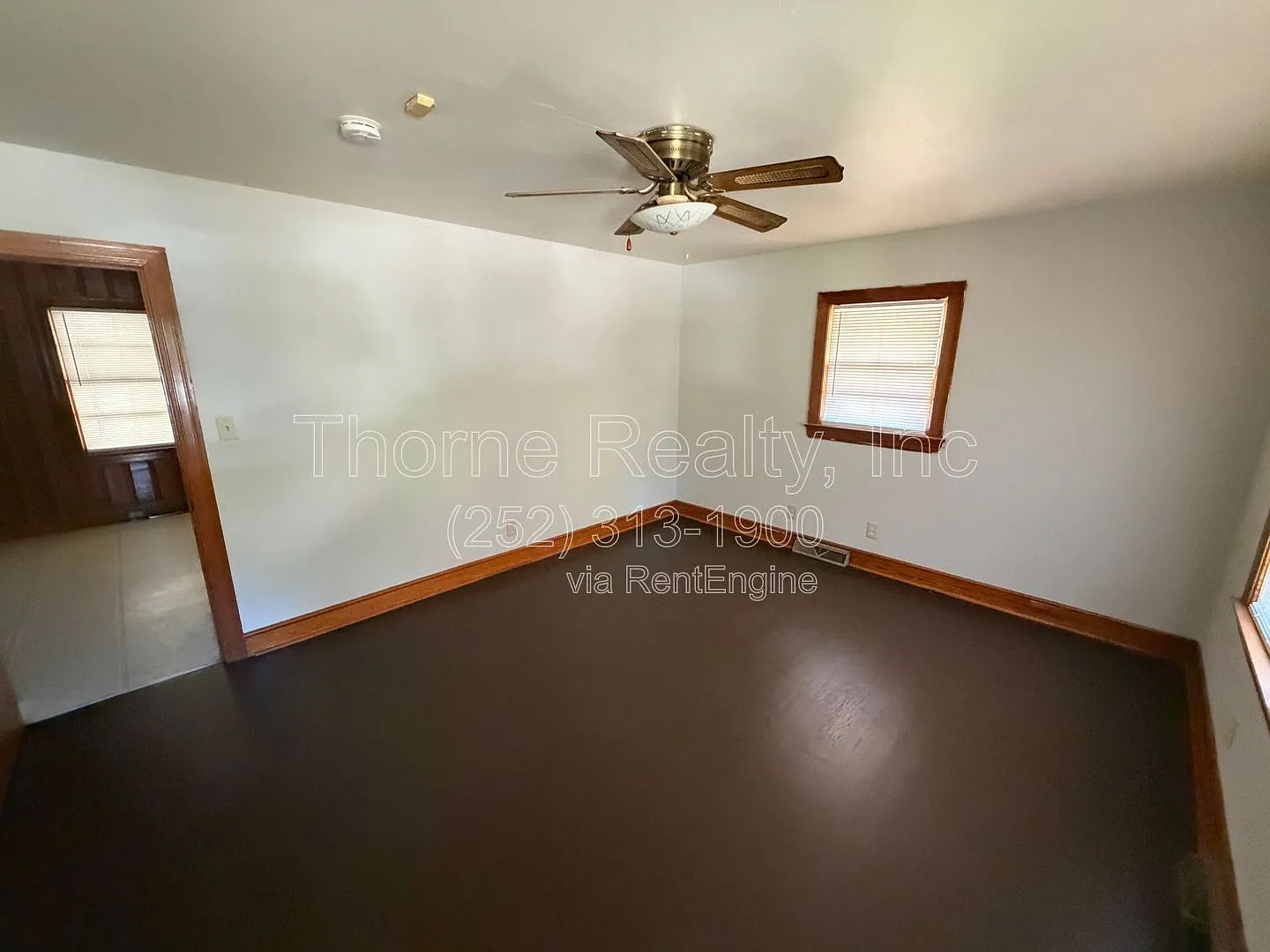 3 bed, 1.0 bath, 1040 sqft, $1,110 — Photo 2