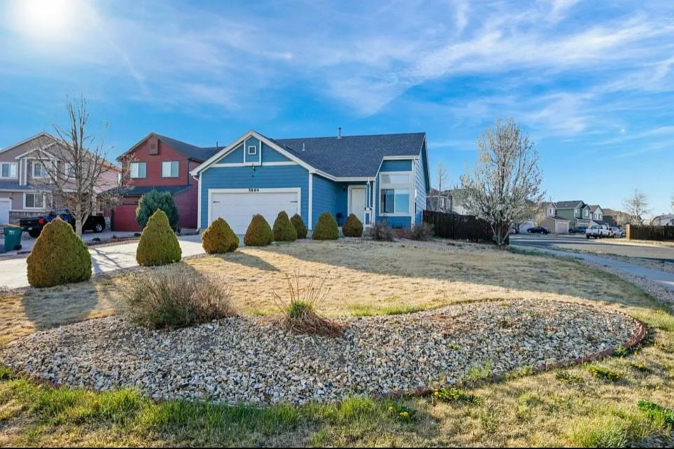 5864 Moon Ridge Dr — Photo 1