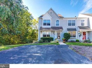 2492 Hillendale Dr, Norristown, PA 19403
