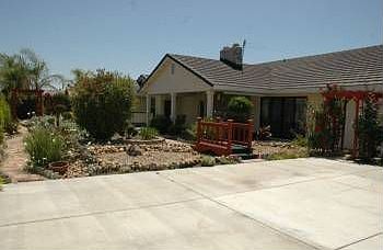 1st image of 725 Saint James Ct