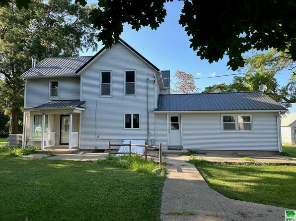 6213 T Ave, Aurelia, IA 51005